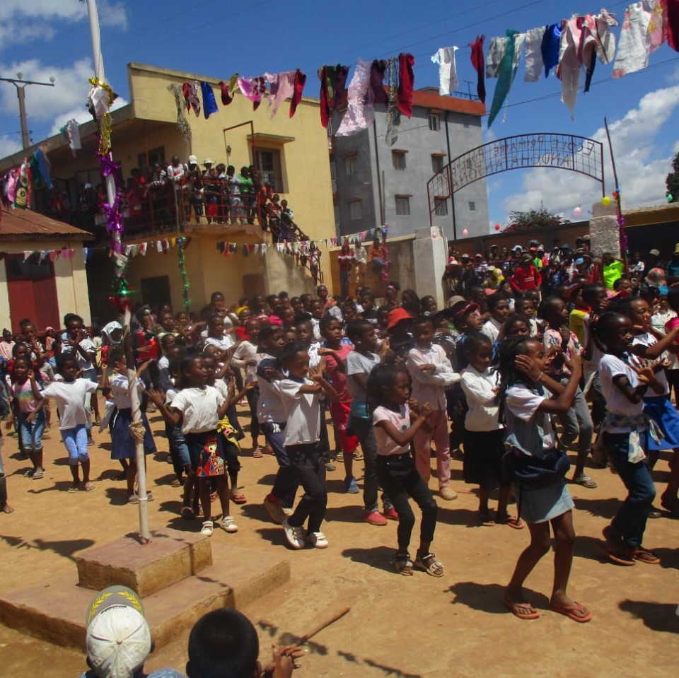 Natale Madagascar Scuola 2 (1)