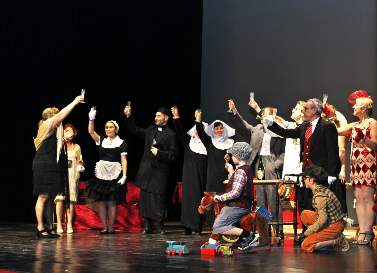 Gli Scaccomatto Charleston A Teatro